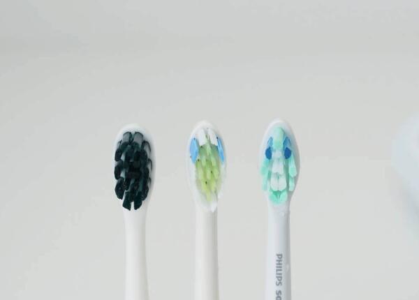 飛利浦電動(dòng)牙刷頭真假辨別：飛利浦電動(dòng)牙刷刷頭如何查真假？