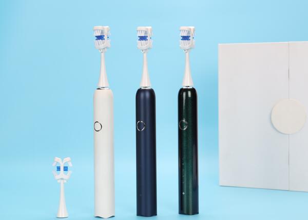 電動牙刷貼牌和代工的區(qū)別：電動牙刷工廠代工好還是貼牌好？
