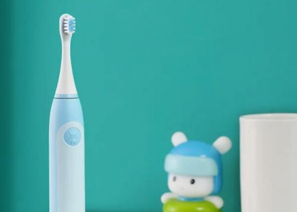 牙刷使用介紹：兒童電動牙刷第一次使用如何操作？