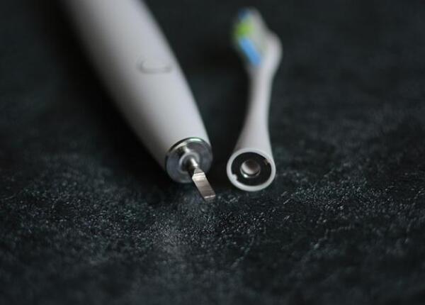 怎么樣使用小米電動牙刷？小米電動牙刷使用正確方法分享