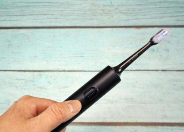 使用電動牙刷手抖怎么辦？解決刷牙手抖的幾大措施