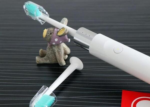 聲波電動(dòng)牙刷怎樣更換刷頭？聲波牙刷頭更換常識(shí)介紹
