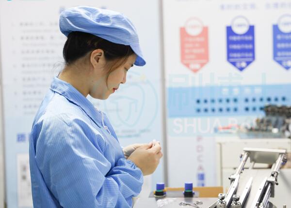 刷博士電動牙刷定制價格大概是多少？